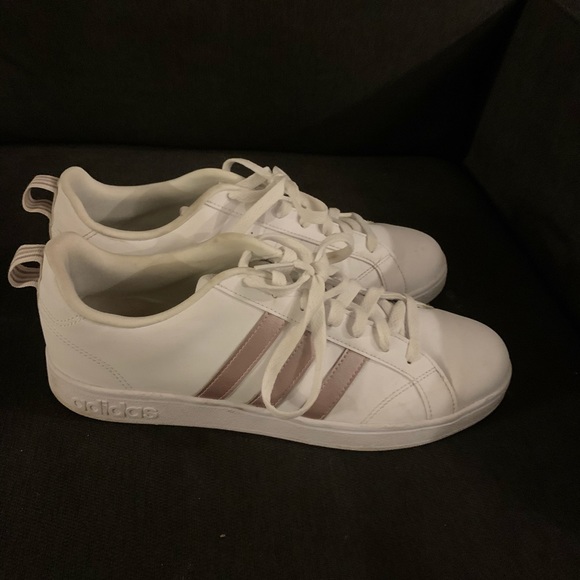 Adidas Grand Court Shoes - Picture 1 of 2
